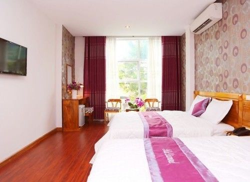 Red Diamond Khách sạn 2*